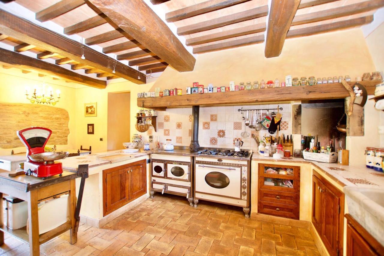 Отель Borgo Solamore Кортона Экстерьер фото